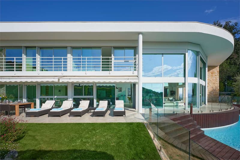 Villa dans une propriété privée avec vue sur mer (2)