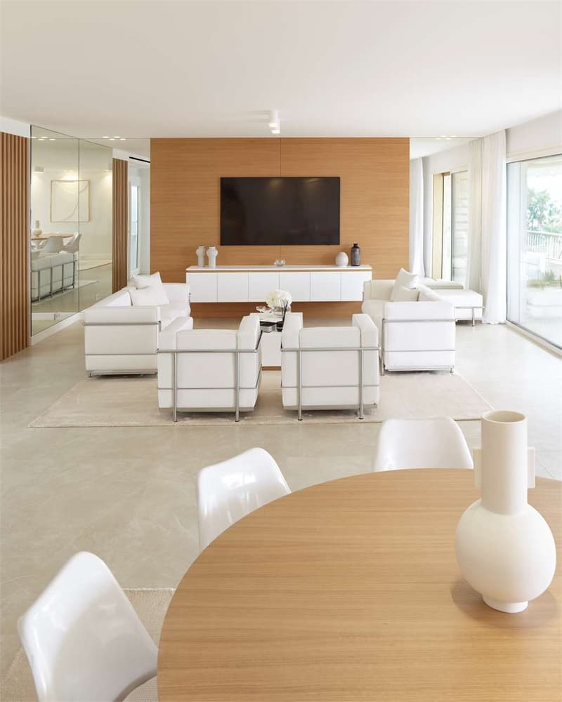 Penthouse with rooftop terrace and sea view (9)
