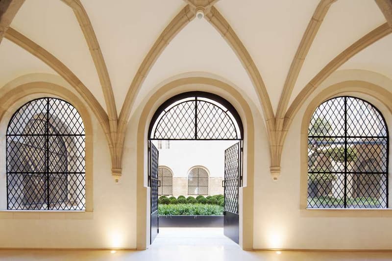Luxury apartment in a historic cloister (2)