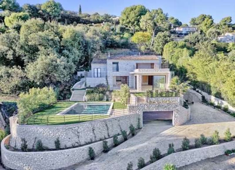 Villa neoprovenzale con magnifica vista sul mare (2)