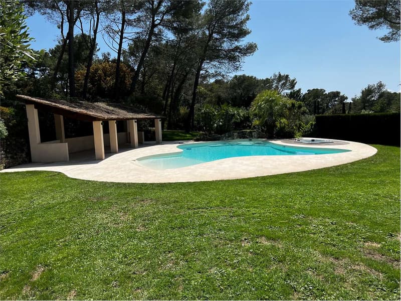 Bellissima villa vicino a Mougins (10)