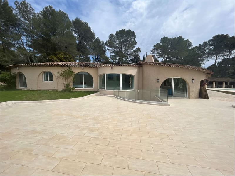Bellissima villa vicino a Mougins (3)