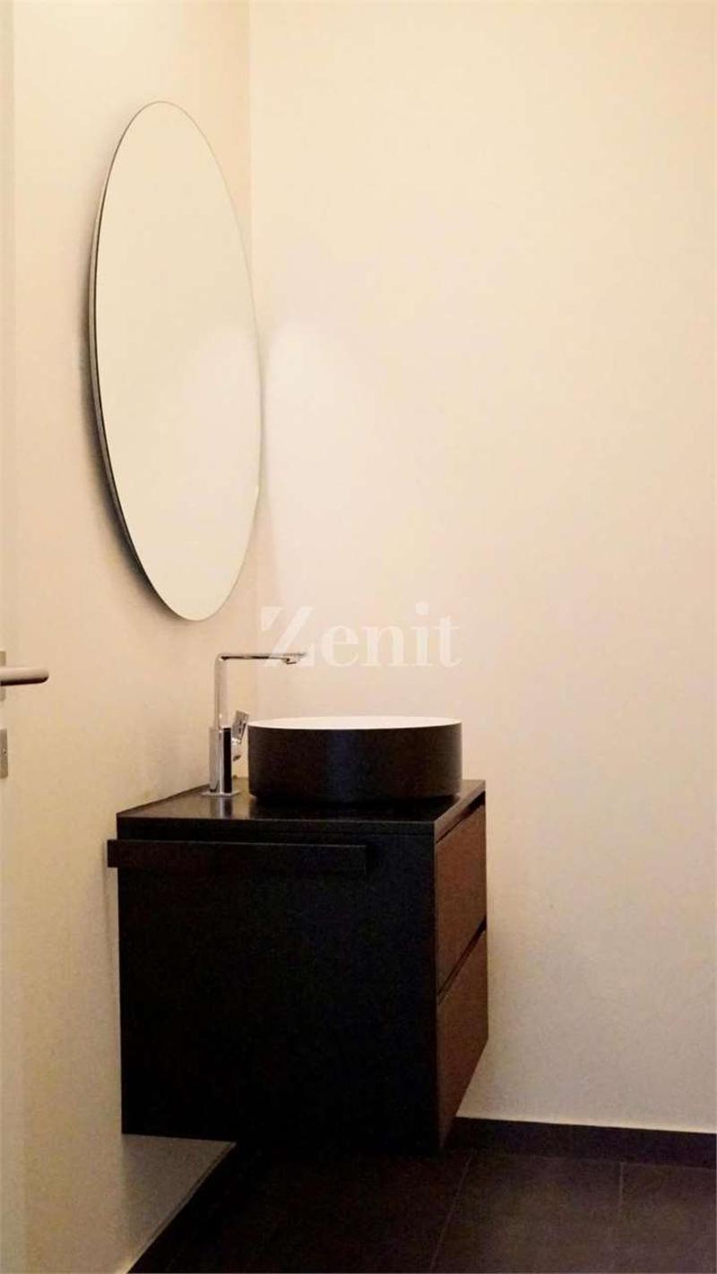 Modeste appartement mansardé de 2,5 pièces avec grande terrasse (7)