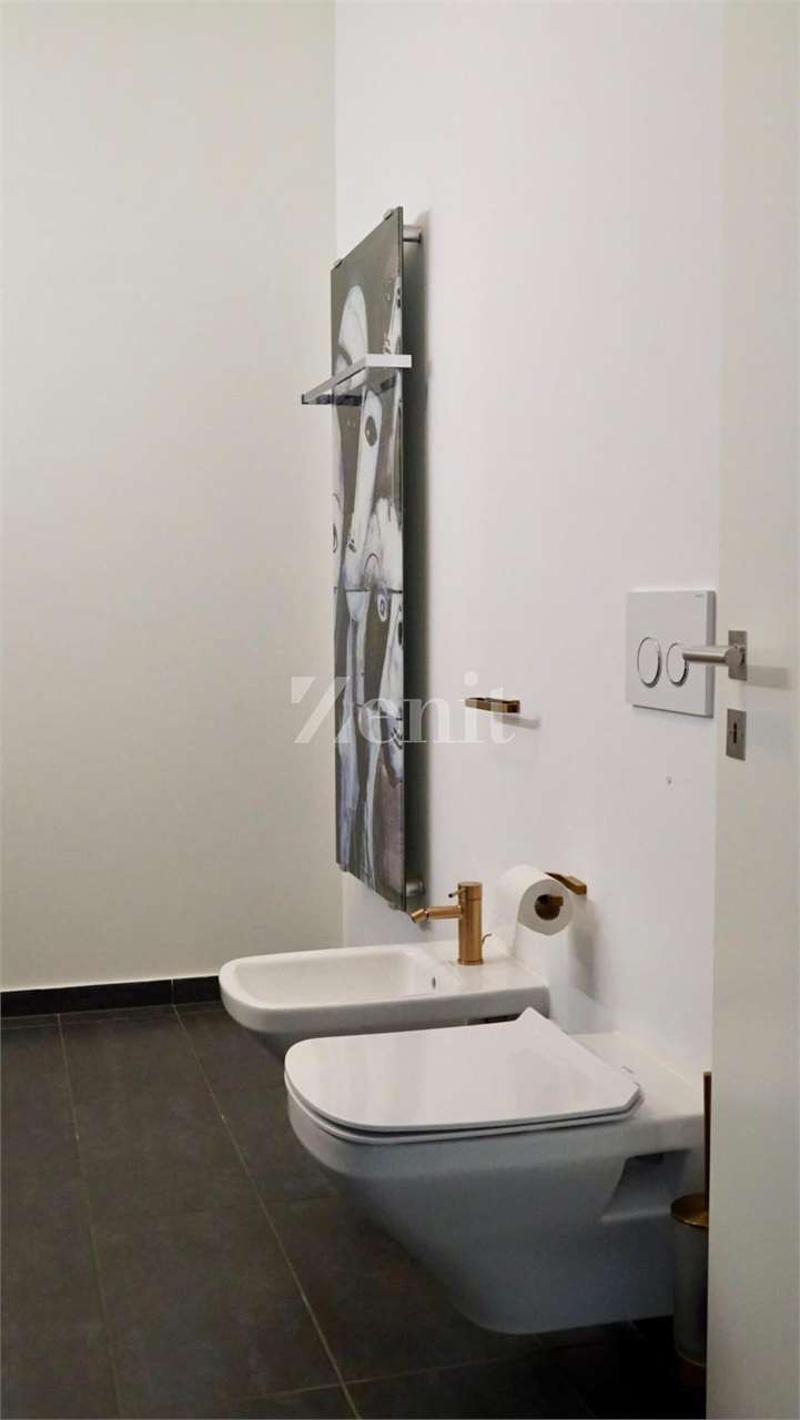 Modeste appartement mansardé de 2,5 pièces avec grande terrasse (10)