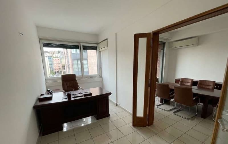 We rent commercial space in Lugano Center (7)
