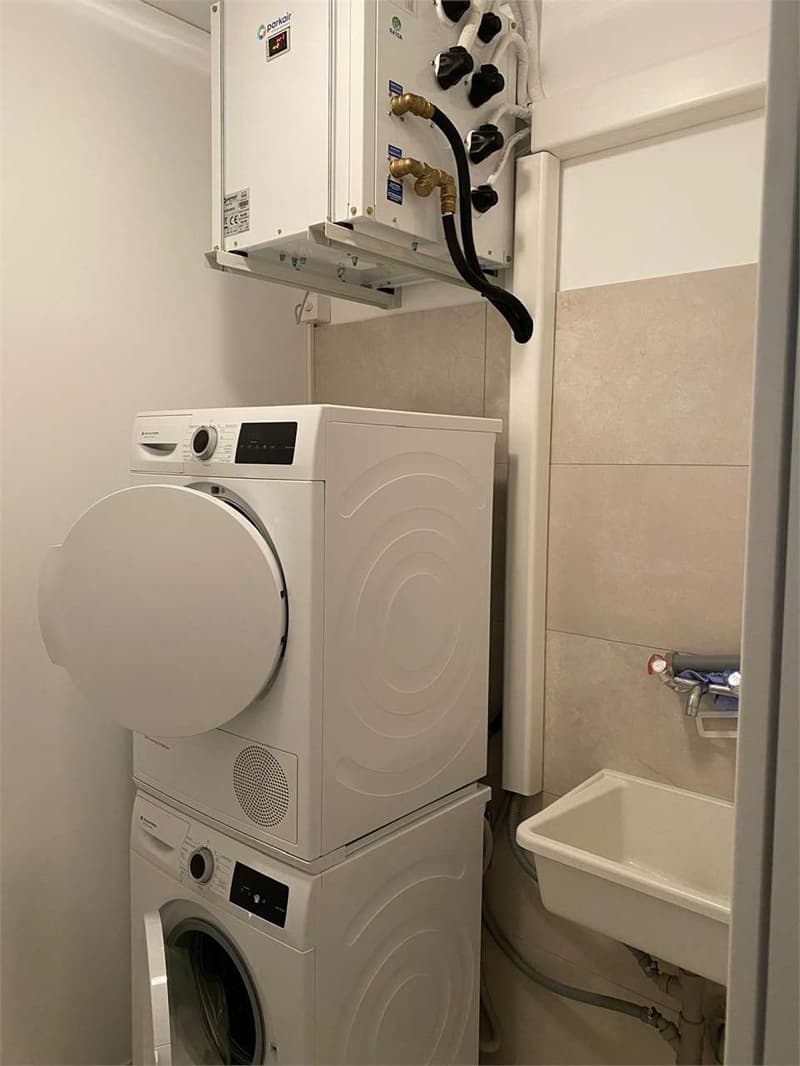 Vendesi appartamento in centro città 2.5 locali in edificio Moderno (7)