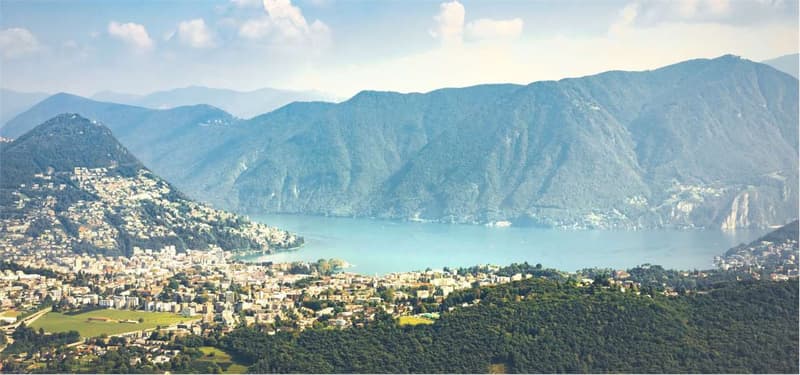 Sale of building land in the nucleus of Cademario (2)