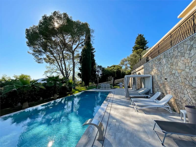 Villa contemporanea vista mare (2)