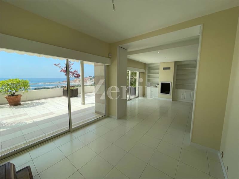 Penthouse duplex with panoramic terrace, pool and private garden - Me (8)