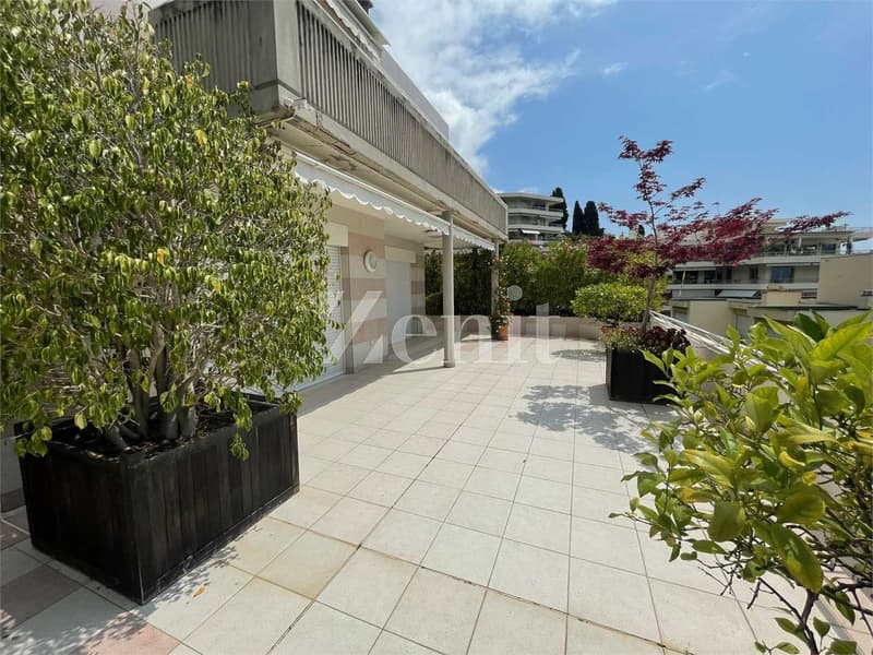 Penthouse duplex with panoramic terrace, pool and private garden - Me (7)