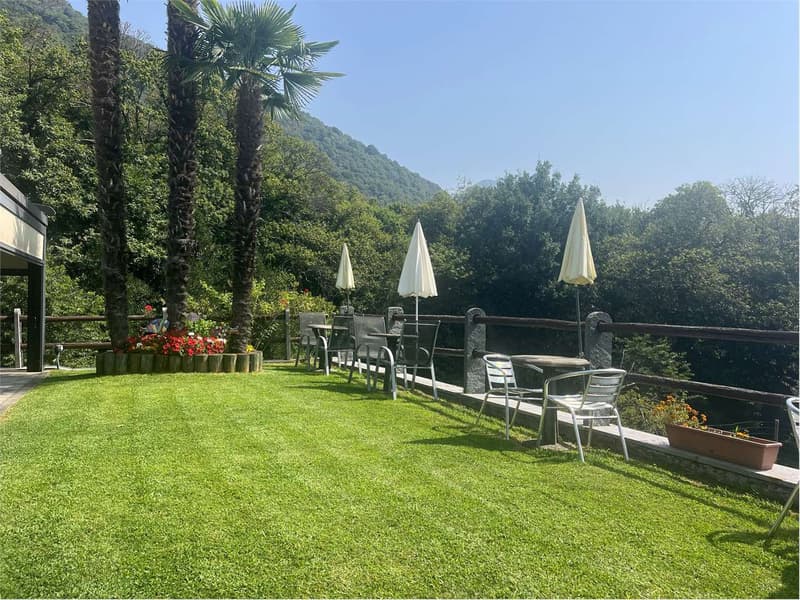 Brione sopra Minusio cas indipendente con piscina e vista panoramica (8)