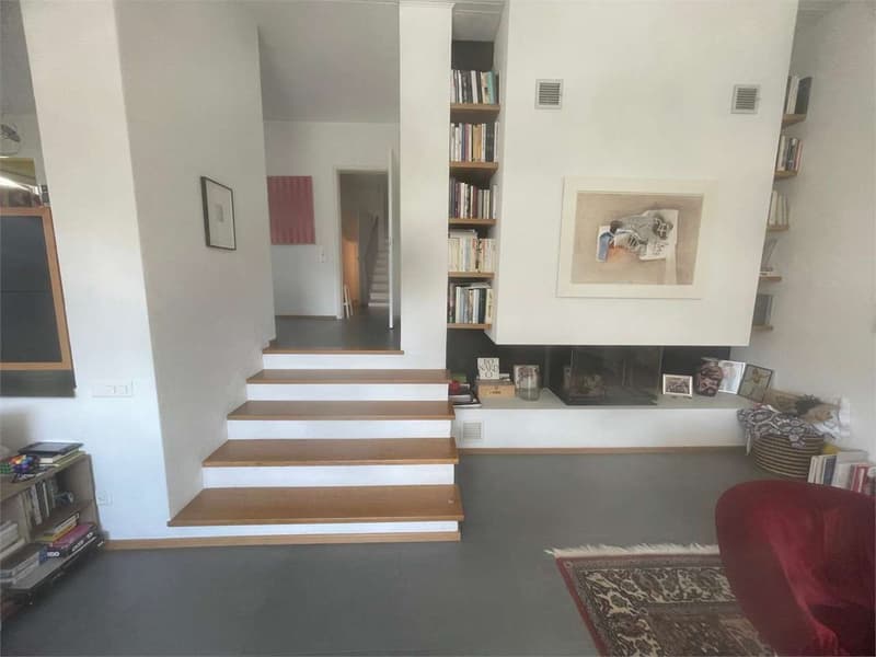 Villa von hohem Standard, eingebettet in die Natur in Croglio (7)