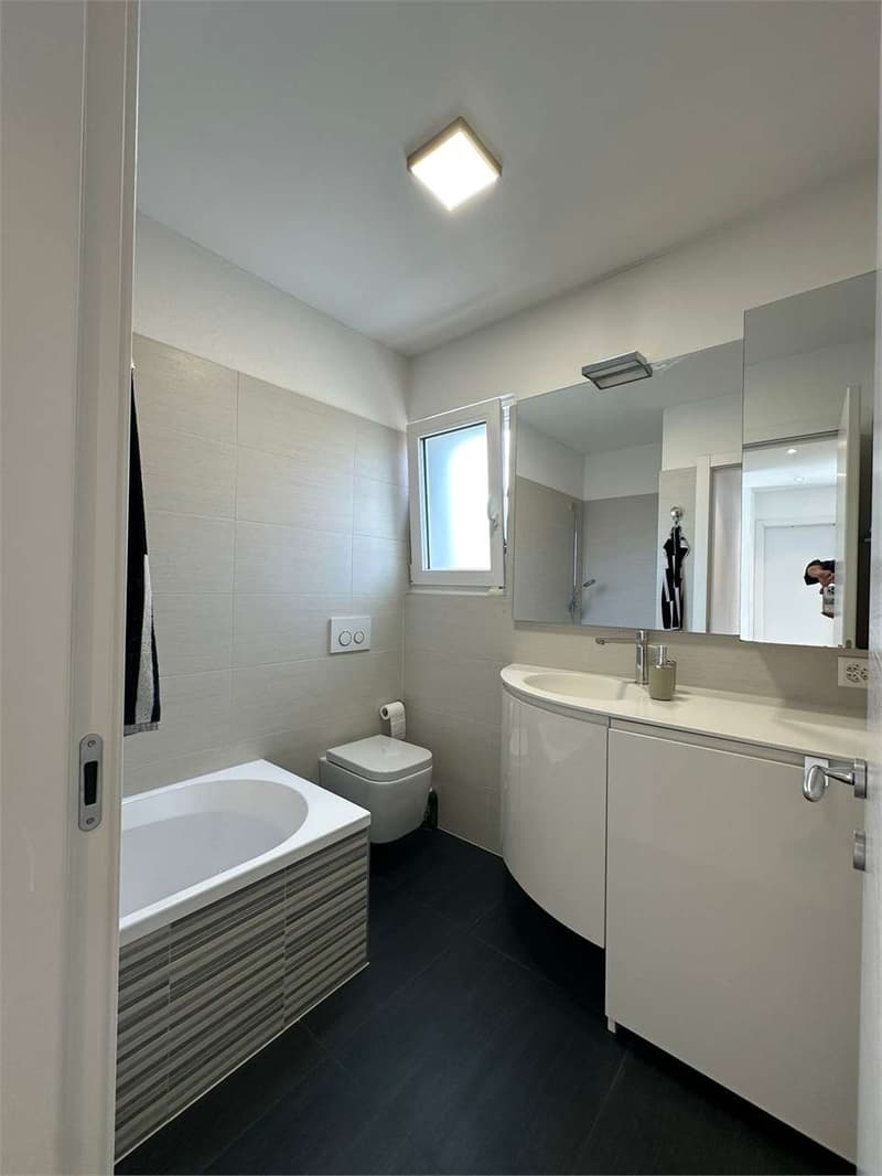 Appartement élégant 4.5 pièces avec jardin à Cadempino (10)