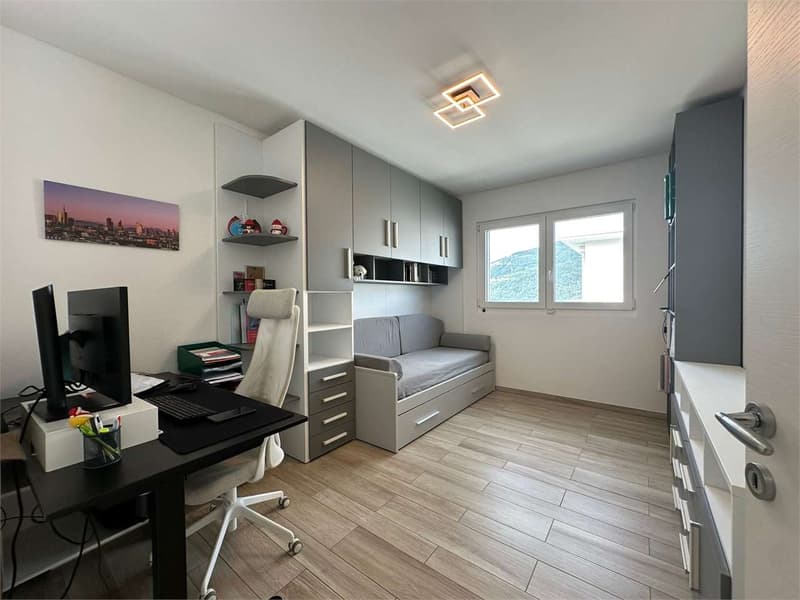 Appartement élégant 4.5 pièces avec jardin à Cadempino (8)