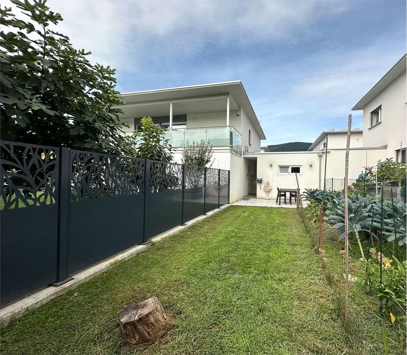 Appartement élégant 4.5 pièces avec jardin à Cadempino (13)