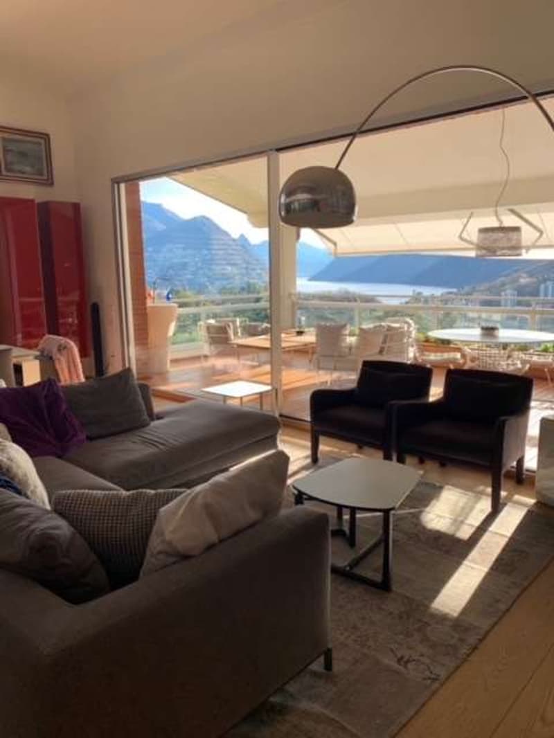 Montagnola - Exklusives Dachgeschoss-Duplex mit Seeblick, 50 m von der TASIS (2)