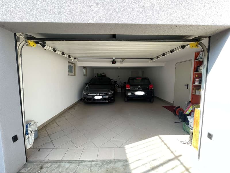 Splendida villa unifamiliare con piscina in zona residenziale a Genest (12)