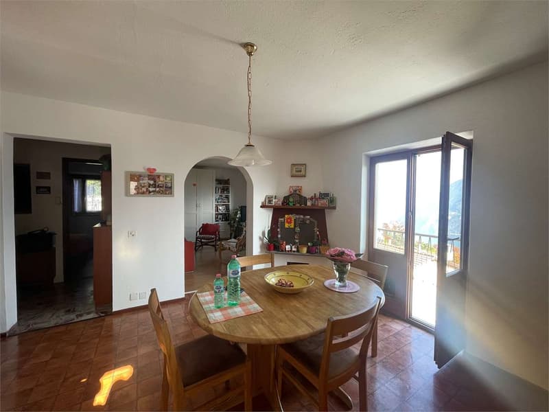 Maison bifamiliale avec vue splendide sur le lac à Carona (5)