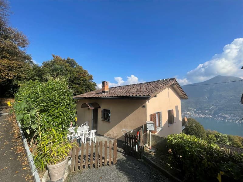 Maison bifamiliale avec vue splendide sur le lac à Carona (3)