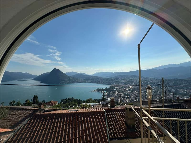 Independent house with wonderful lake view in the heart of Aldesago (11)