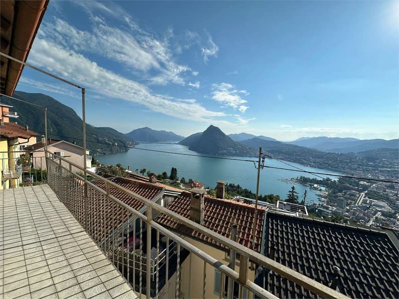 Independent house with wonderful lake view in the heart of Aldesago (12)