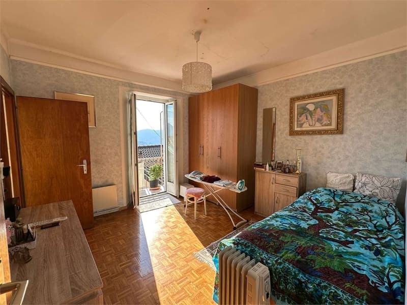 Independent house with wonderful lake view in the heart of Aldesago (4)