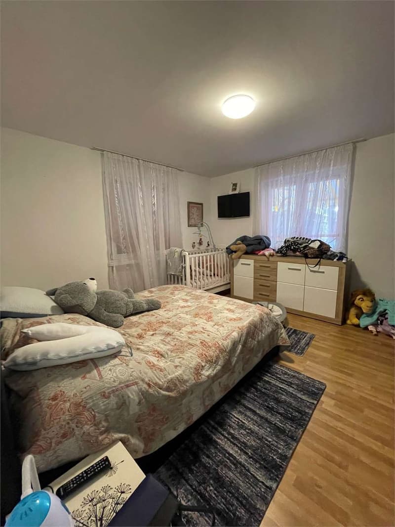 Villa mitoyenne rénovée - Idéale pour les familles ou l'investissement (8)