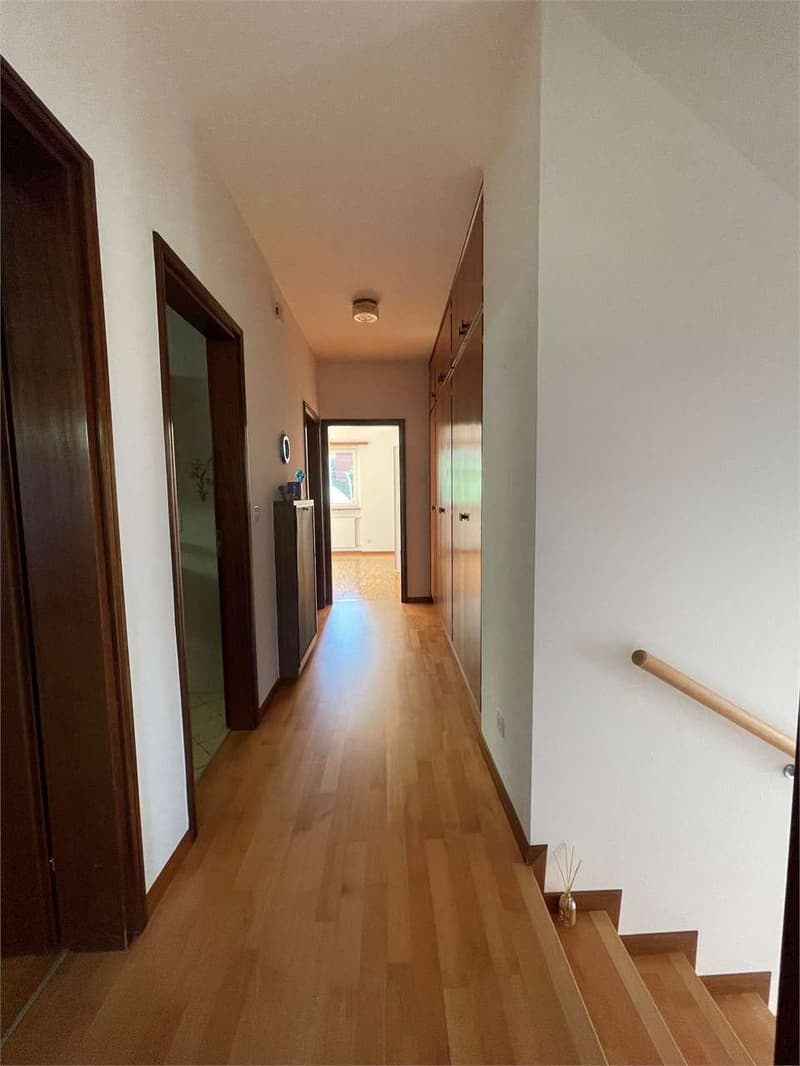 Exclusive Villa - 8 rooms, panoramic view and large garden (9)