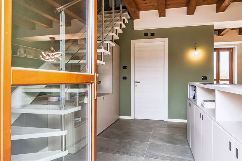 Townhouse with Private Garden - New Robilant Residence (7)