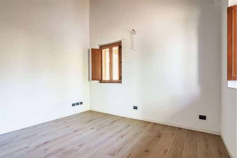 Semi-detached Villa with Private Garden - New Robilant Residenza (6)