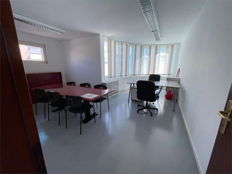 Location de bureau meublé à Agno avec grande terrasse (3)