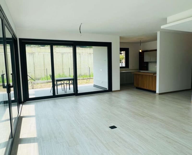 Exclusive New-Build Residence - Levena Ponte Tresa (11)