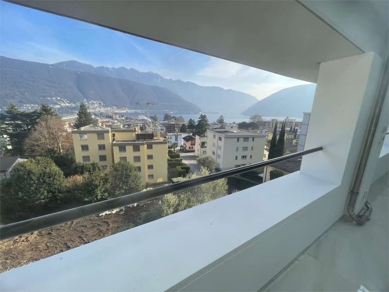 Duplex à louer à Melide avec vue sur le lac et grand balcon (2)