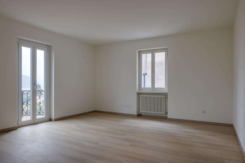 Duplex à louer à Melide avec vue sur le lac et grand balcon (9)