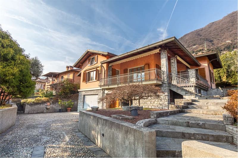 Wunderschöne Villa mit Blick auf den Comer See (2)