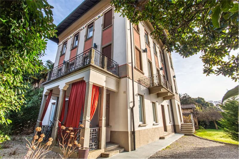 MERAVIGLIOSA VILLA SUL LAGO DI MAGGIORE (2)