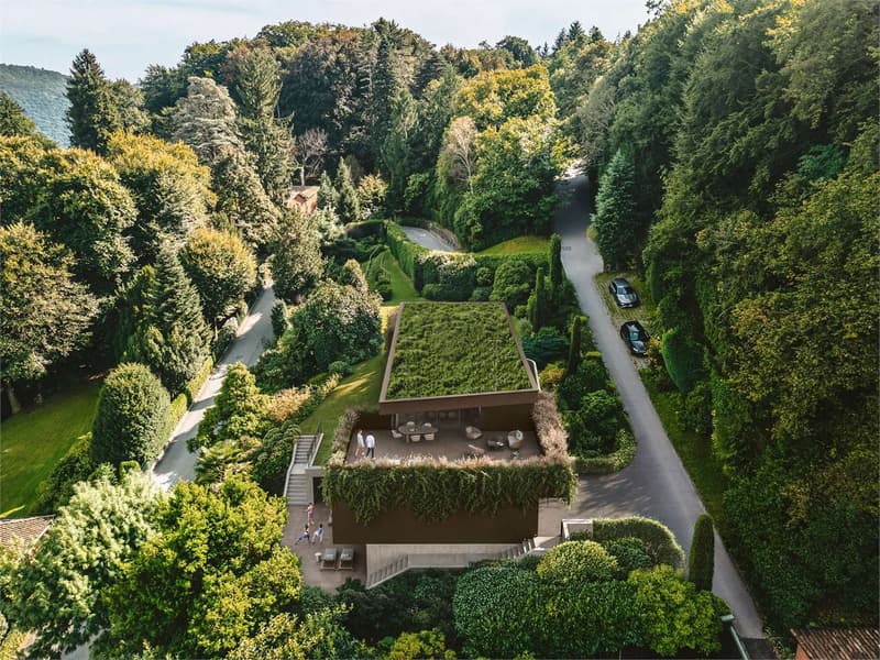Terrain constructible avec villa existante à rénover (2)