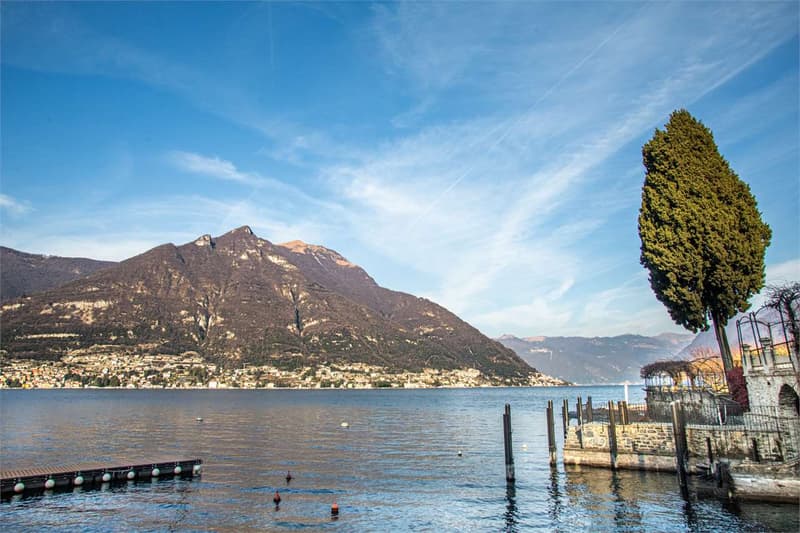 Pognana Lario - Bifamilienhaus mit herrlicher Seeblick und großem Potenzial (8)