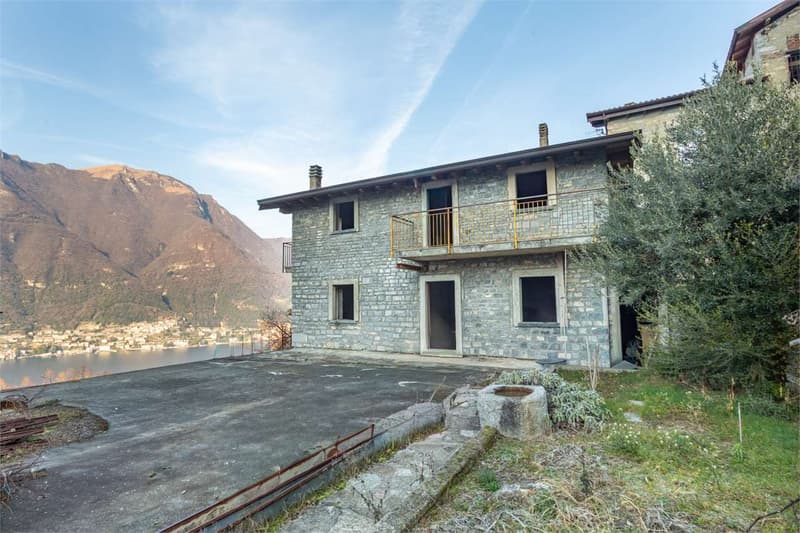 Pognana Lario - Bifamilienhaus mit herrlicher Seeblick und großem Potenzial (4)