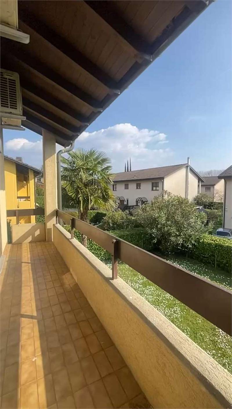 Morbio Inferiore - Villa with garden, brightness and privacy (11)