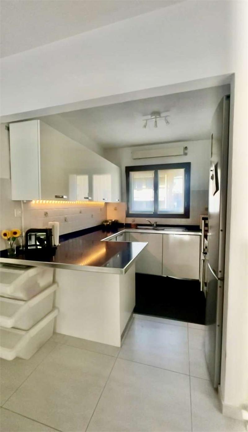 Morbio Inferiore - Villa with garden, brightness and privacy (6)