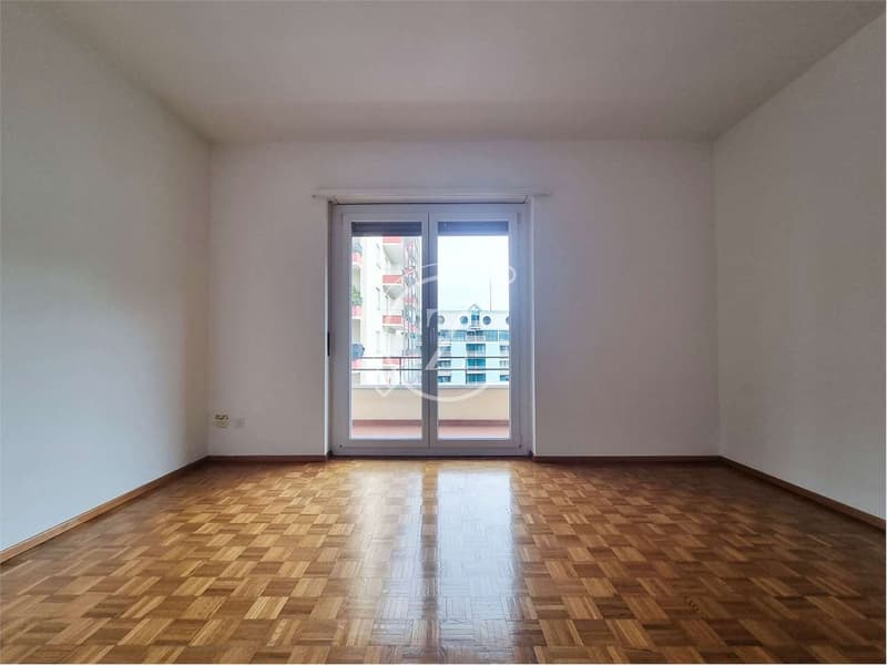 Wohnung mit 3.5 Zimmern in Chiasso (1)