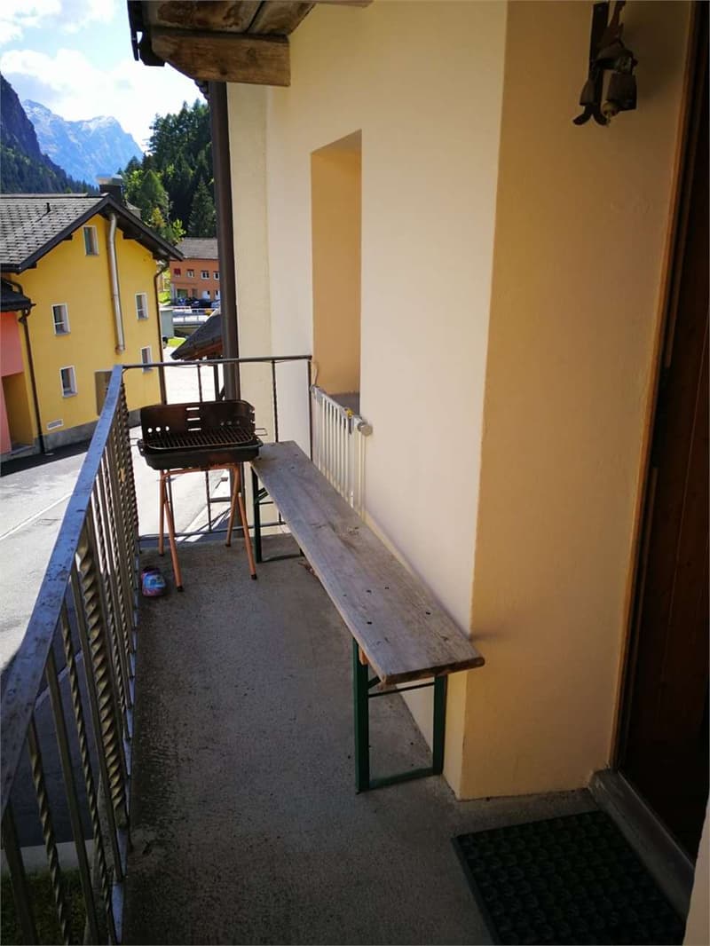 Tipica casa ticinese con grottino e mansarda nel cuore di Campo Blenio (8)