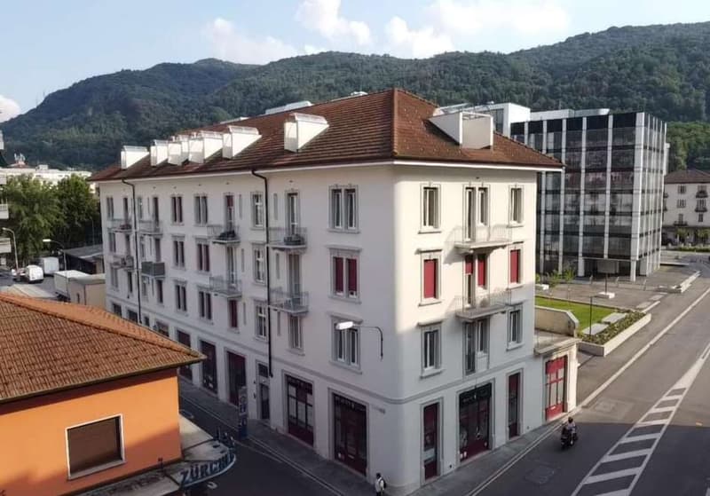 Vente d'un immeuble à revenu dans la zone de Chiasso (1)