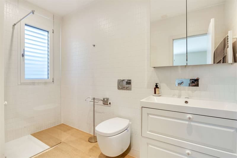 Bright and prestigious 6.5-room apartment in Montagnola - Collina D'Or (9)