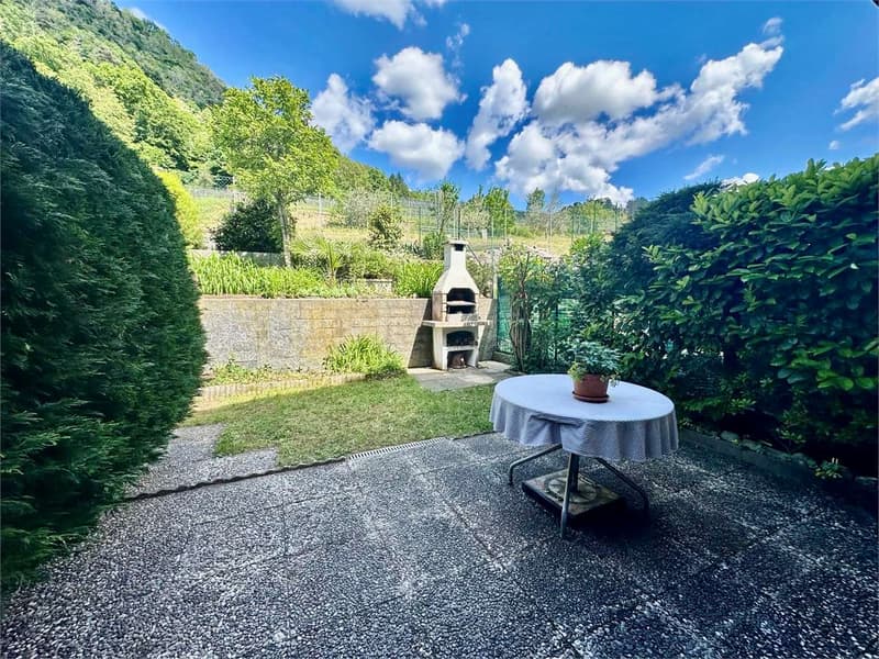 House in the green in Seseglio with splendid open view (7)