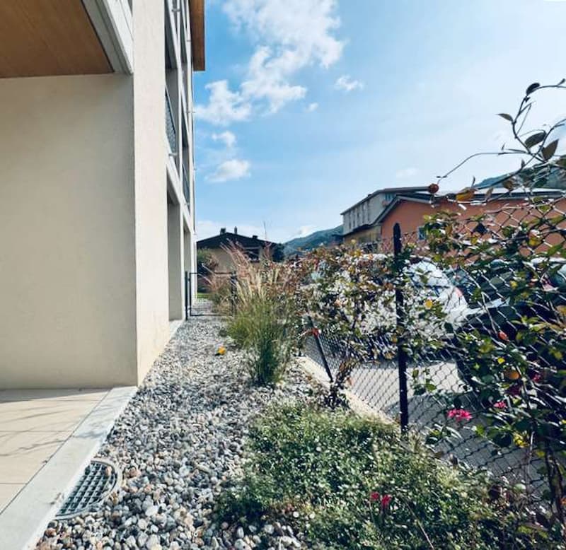 Neu und modernes 2.5-Zimmer-Wohnung mit Garten (9)