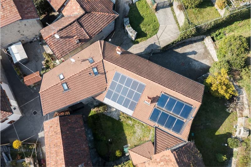 VILLA/MAISON DE CAMPAGNE RÉNOVÉE AVEC JARDIN PRIVÉ À LESA (8)