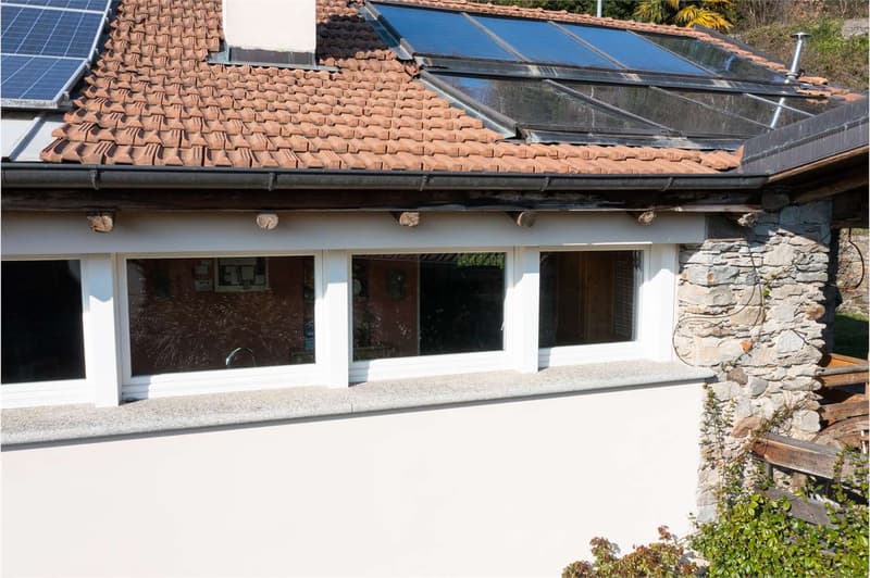 VILLA/MAISON DE CAMPAGNE RÉNOVÉE AVEC JARDIN PRIVÉ À LESA (9)
