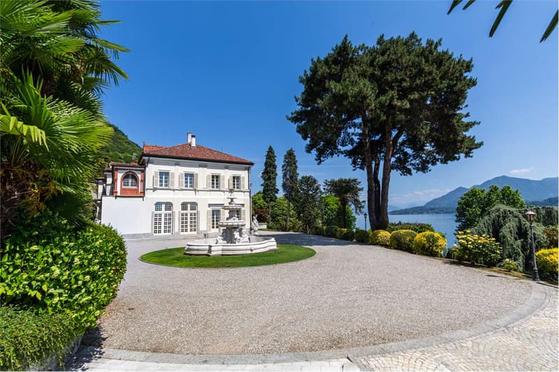 Villa Imperiale am Lago Maggiore mit historischem Park und privater Strand (6)